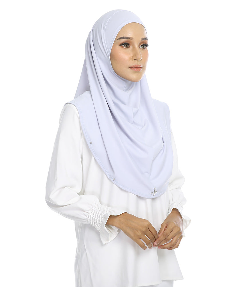 Delila Instant Shawl in Cotton Boll