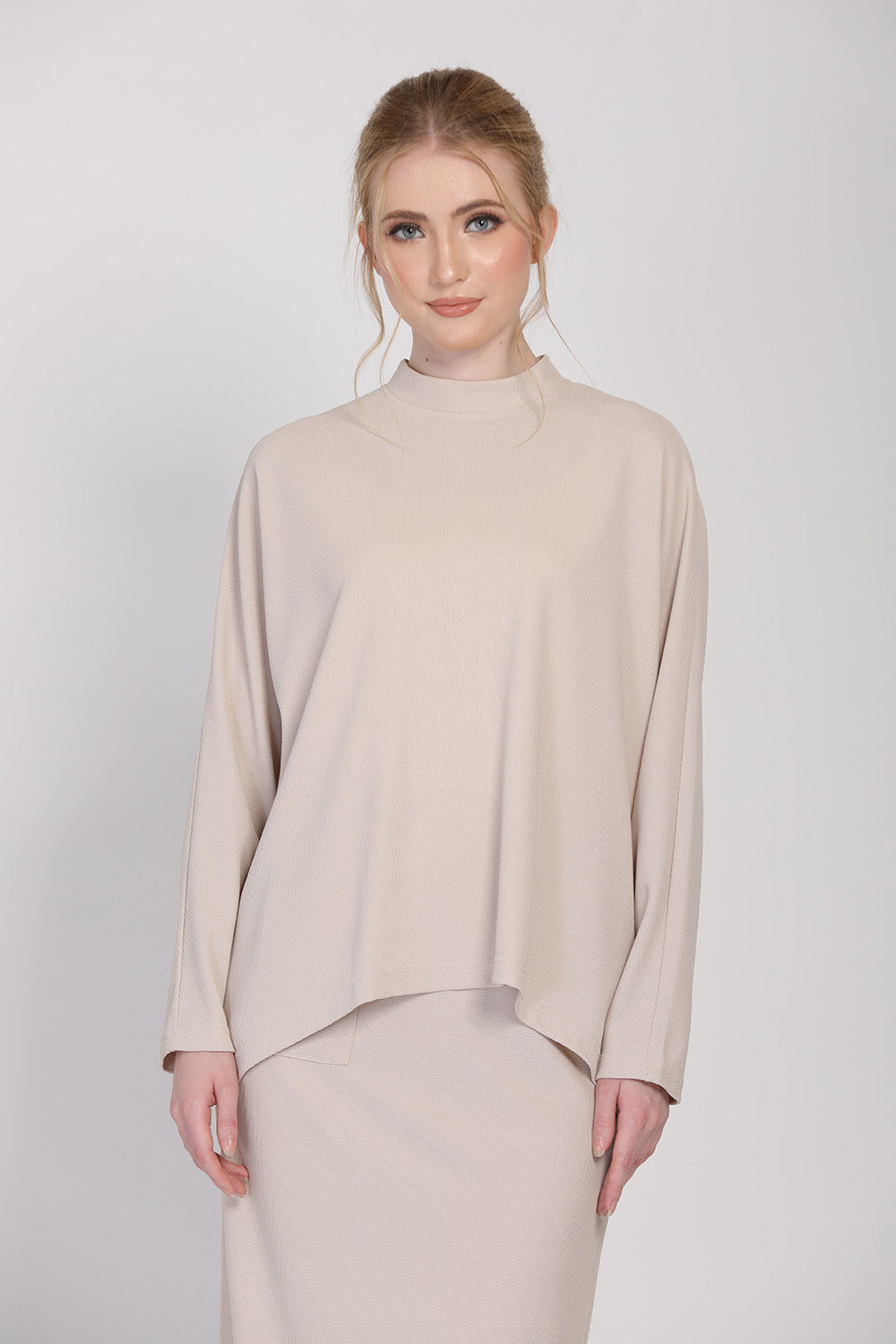 The Cahaya Knit Top in Apricot