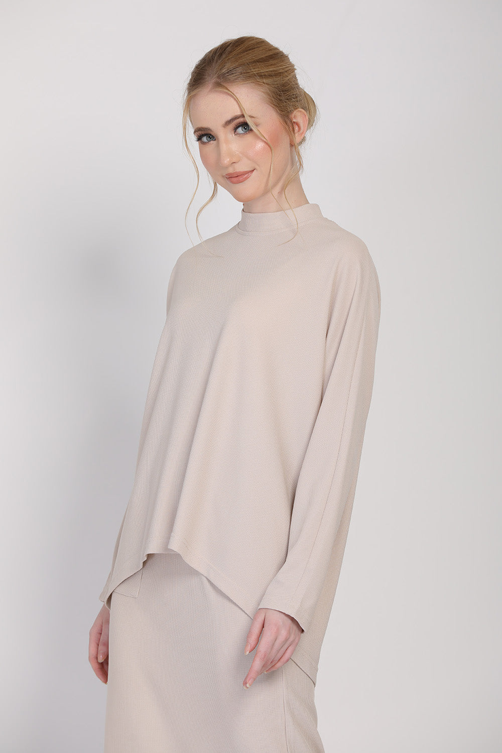 The Cahaya Knit Top in Apricot