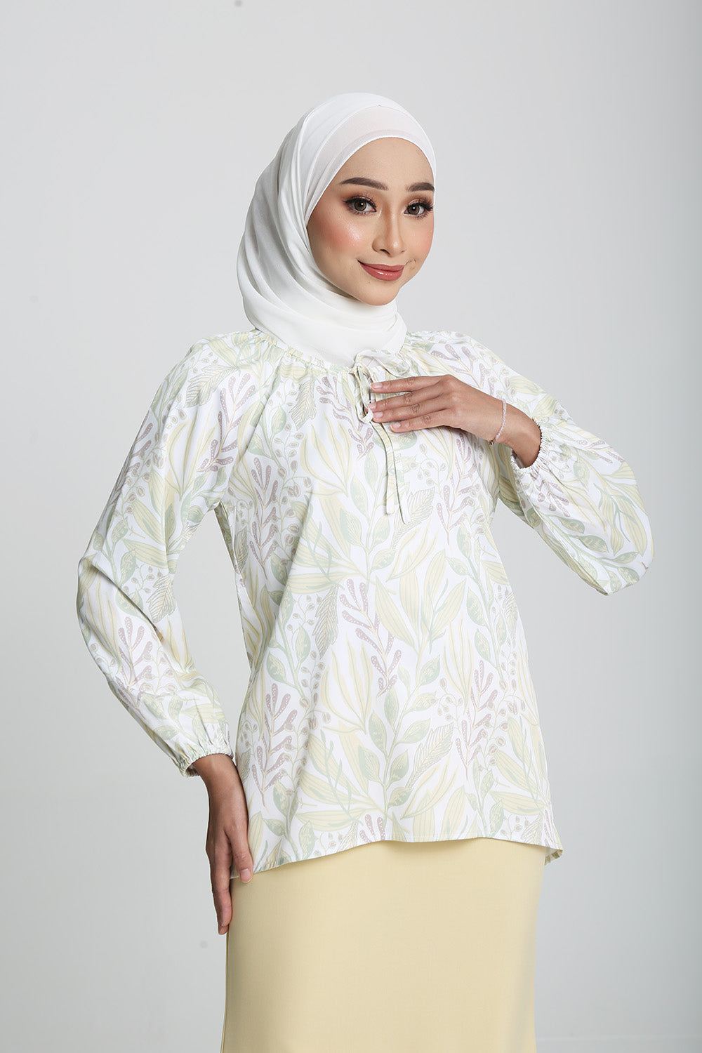 The Botani Floral Blouse in Yellow
