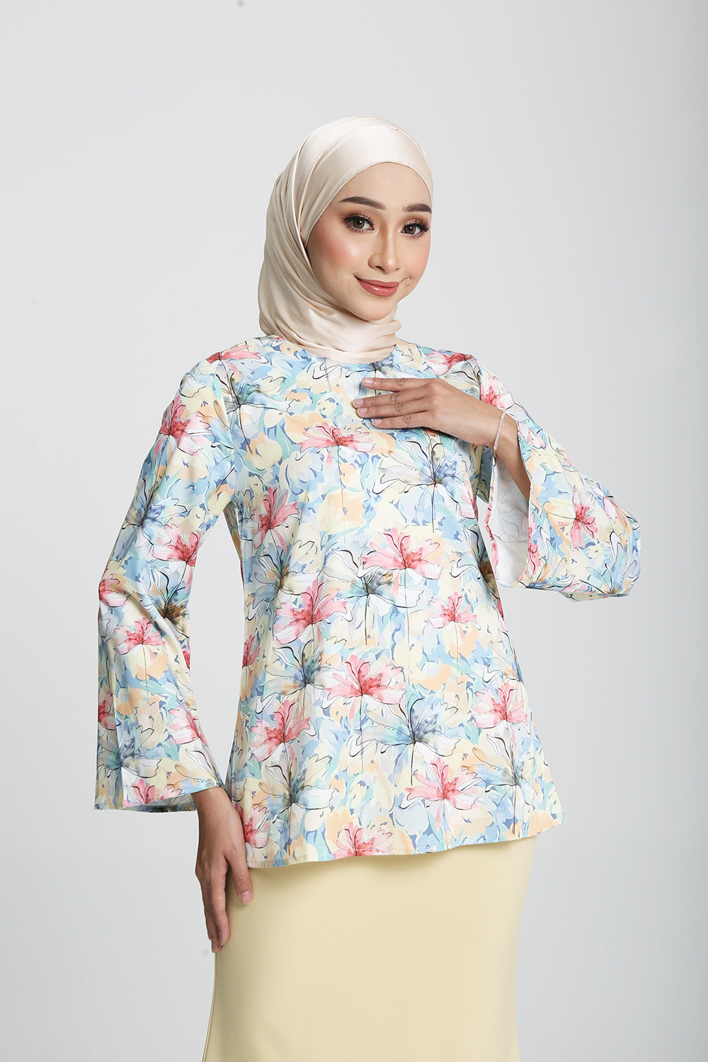 The Botani Floral Blouse in Light Yellow