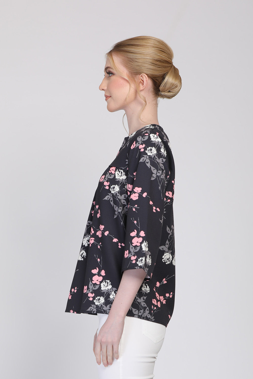 Courtney Floral Print Blouse in Black